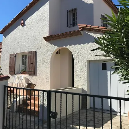 Meuble Trois Etoiles Au Premier Etage D'Une Maison Typique Saint-Cyprien  Exterior foto