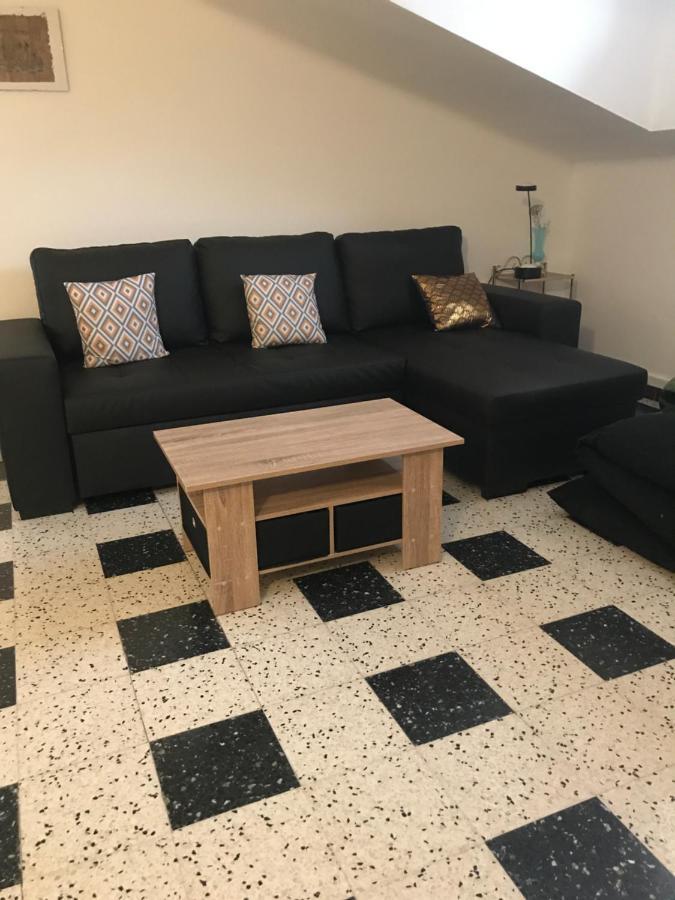 Appartement Meublé Trois étoiles Au Premier étage D’une Maison Typique Saint-Cyprien (Pyrenees-Orientales)